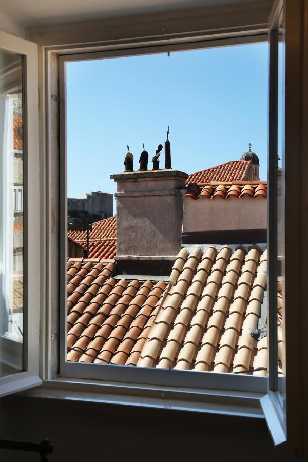 Apartment Locus
